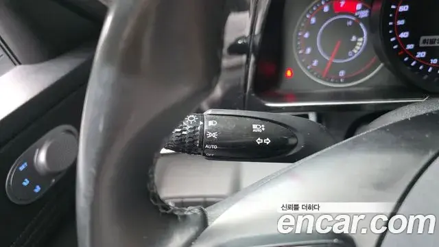 Hyundai The New Avante Hybrid 2021 — Photo 7/20