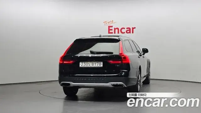 Volvo V90 Cross Country 2020 — Şəkil 20/20