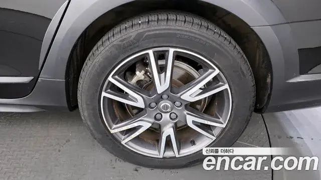 Volvo V90 Cross Country 2020 — Şəkil 9/20