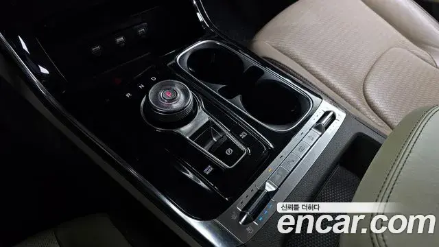 Kia Carnival 2021 — Фото 9/20