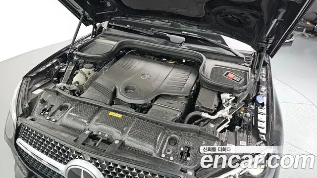 Mercedes-Benz GLE-Class 2025 — ფოტო 9/20