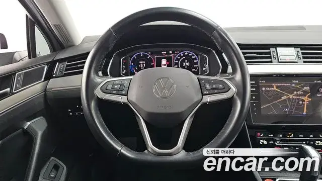 Volkswagen Passat GT 2021 — ფოტო 10/20