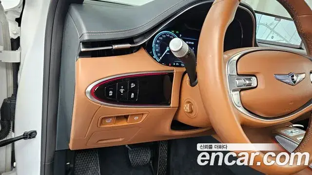 Genesis GV70 2021 — Şəkil 13/20