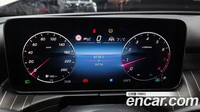 Mercedes-Benz C-Class 2022 — Фото 8/20