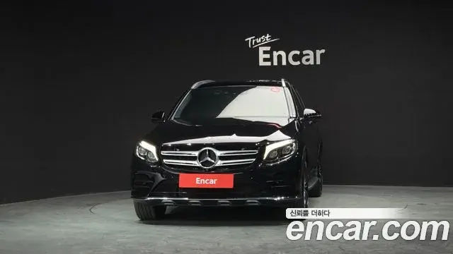 Mercedes-Benz GLC-Class 2019 — Photo 3/20