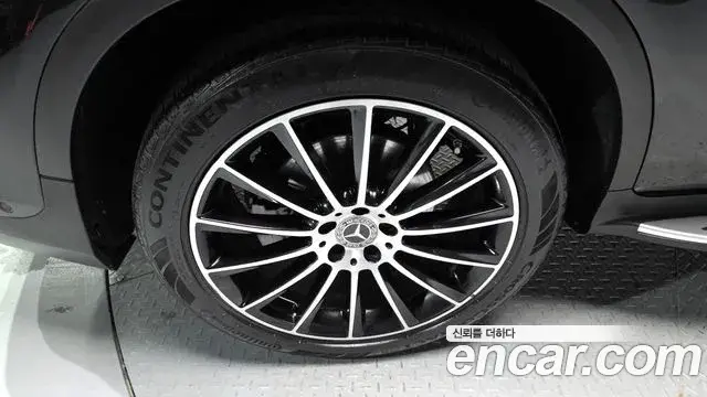 Mercedes-Benz GLC-Class 2019 — Photo 5/20