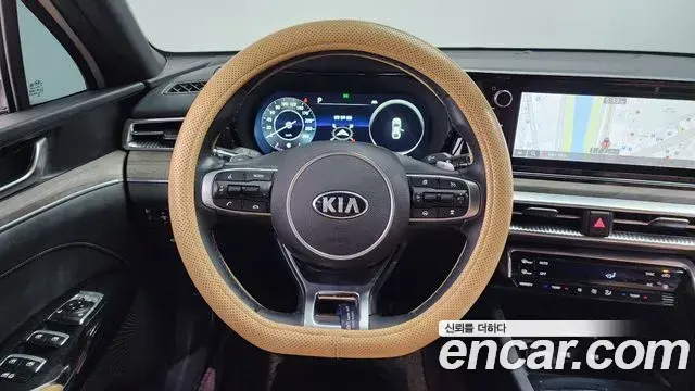 Kia K5 2021 — Şəkil 12/20
