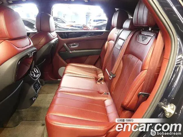 Bentley Bentayga 2020 — Şəkil 3/20