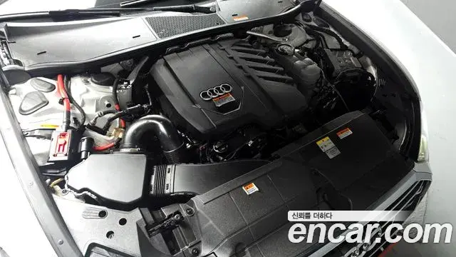 Audi A6 2022 — ფოტო 2/20