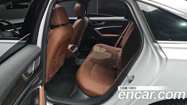 Audi A6 2022 — ფოტო 9/20