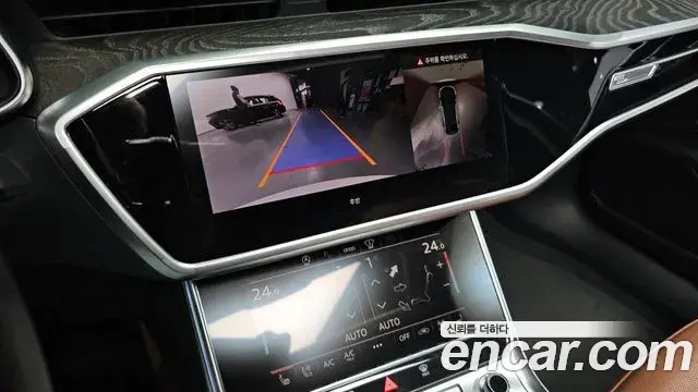 Audi A6 2022 — ფოტო 13/20