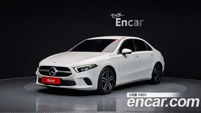 Mercedes-Benz A-Class 2022 — Фото 1/20