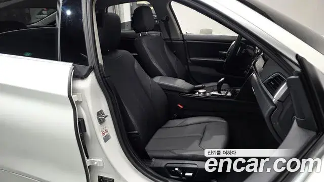 BMW 4 Series 2019 — Photo 3/20
