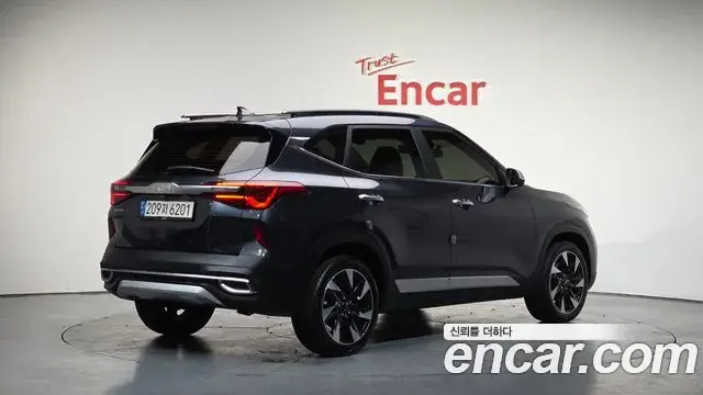 Kia Seltos 2021 — ფოტო 5/20