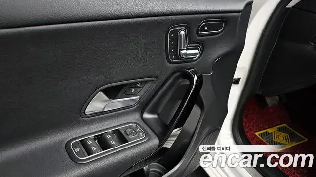 Mercedes-Benz A-Class 2019 — Şəkil 20/20