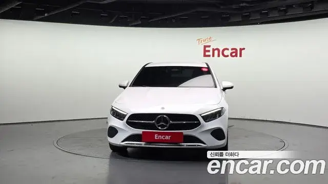 Mercedes-Benz A-Class 2024 — Photo 7/20