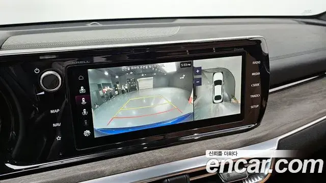 Kia K5 2020 — ფოტო 14/20