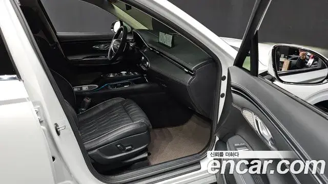 Genesis GV70 2022 — ფოტო 10/20