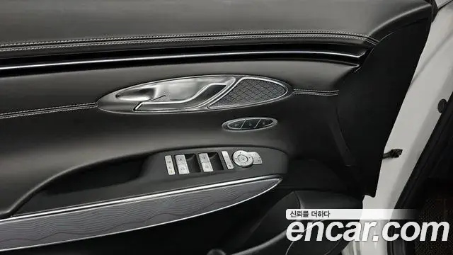 Genesis GV70 2022 — ფოტო 9/20