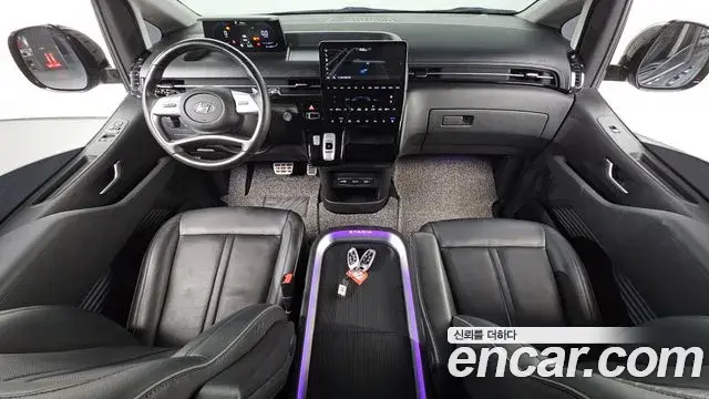 Hyundai Staria 2022 — Фото 7/20