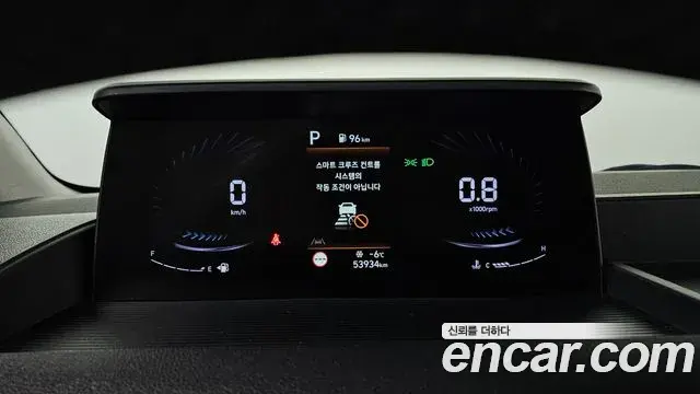 Hyundai Staria 2022 — Фото 8/20
