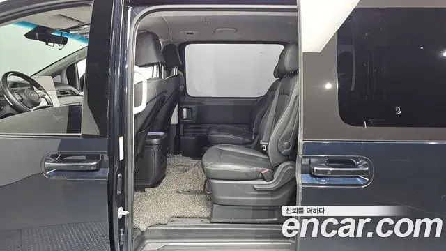 Hyundai Staria 2022 — Фото 11/20