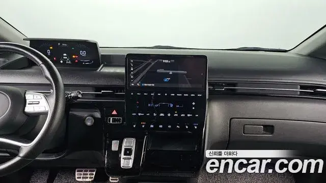Hyundai Staria 2022 — Фото 16/20