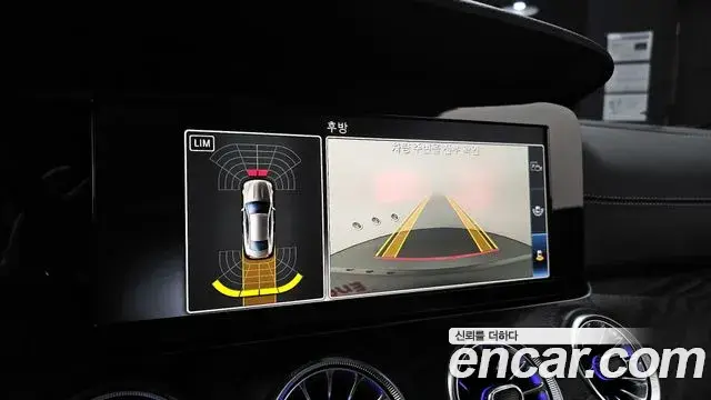 Mercedes-Benz E-Class 2019 — ფოტო 19/20