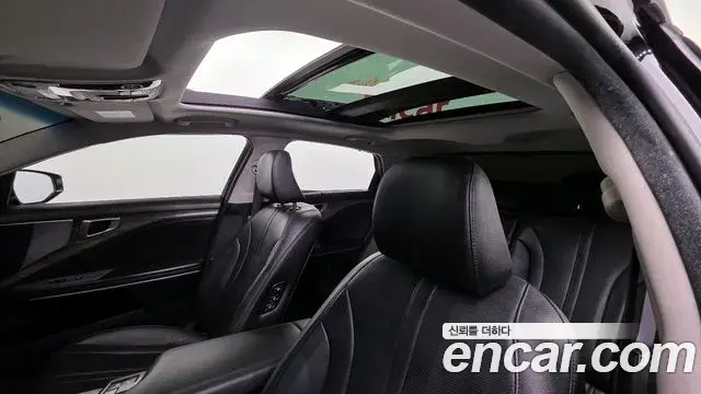 Kia K8 2021 — Şəkil 8/20