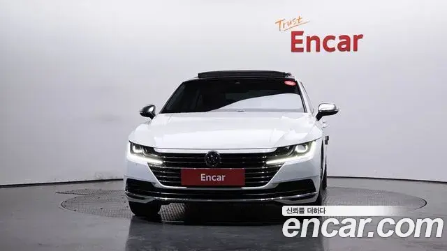 Volkswagen Arteon 2019 — Şəkil 17/20