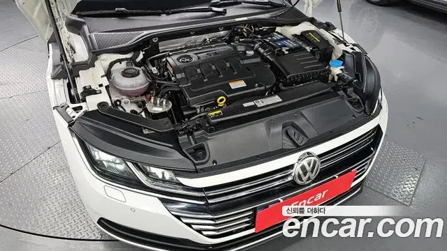 Volkswagen Arteon 2019 — Şəkil 8/20