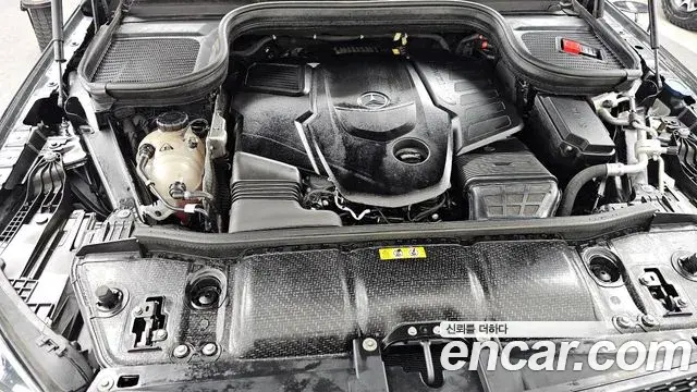 Mercedes-Benz GLE-Class 2023 — ფოტო 9/20