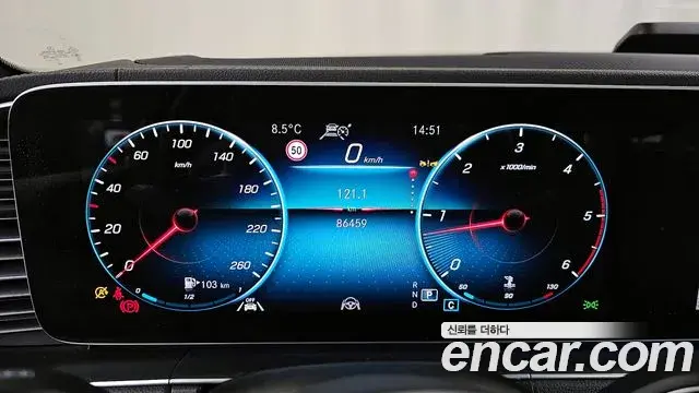 Mercedes-Benz GLE-Class 2023 — ფოტო 13/20