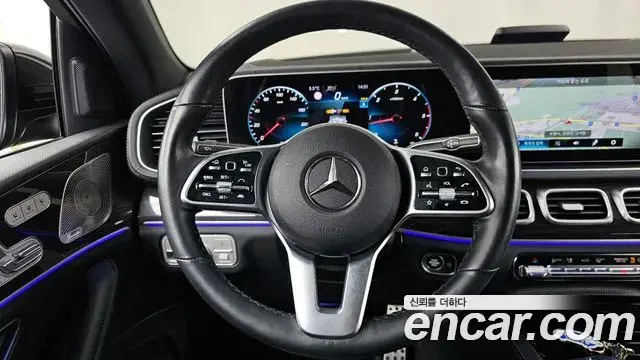 Mercedes-Benz GLE-Class 2023 — ფოტო 18/20