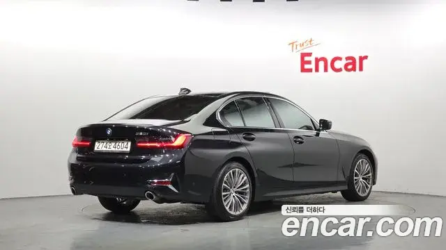BMW 3 Series 2020 — Şəkil 17/20
