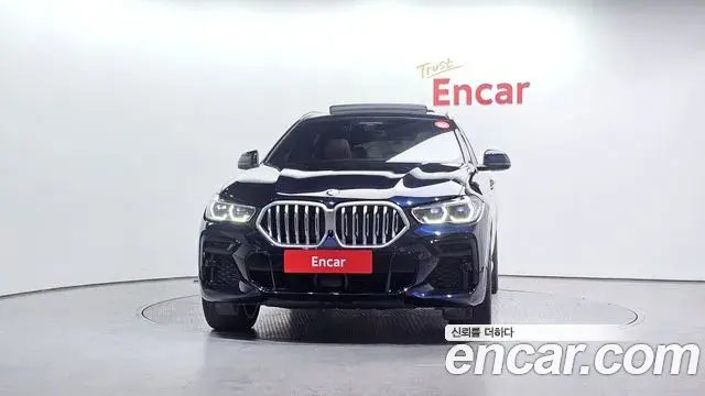 BMW X6 2023 — Photo 9/20