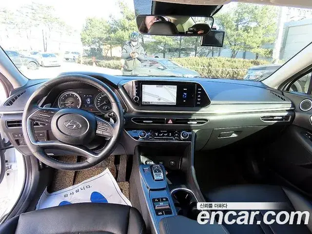 Hyundai Sonata 2021 — Фото 10/20