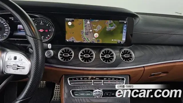 Mercedes-Benz E-Class 2018 — Фото 14/20