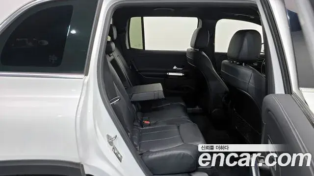 Mercedes-Benz GLB-Class 2020 — Фото 12/20