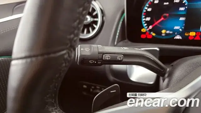 Mercedes-Benz GLB-Class 2020 — Фото 17/20