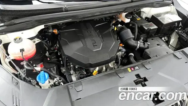 Kia Carnival 2021 — Photo 15/20