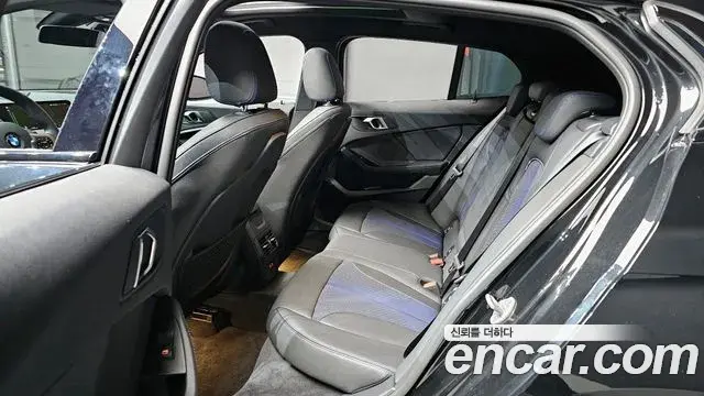 BMW 1 Series 2024 — ფოტო 14/20