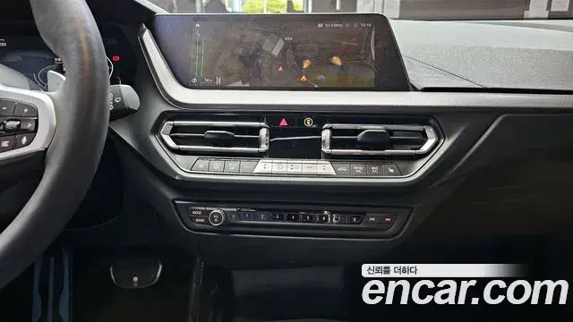 BMW 1 Series 2024 — ფოტო 17/20