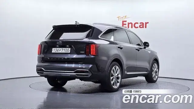 Kia Sorento 2021 — Photo 15/20