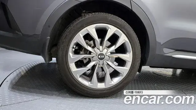 Kia Sorento 2021 — Photo 11/20