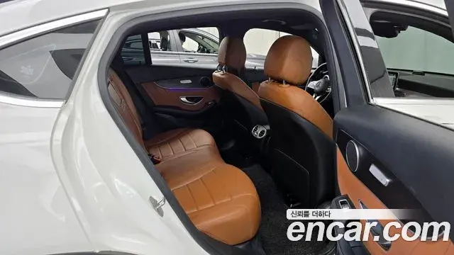 Mercedes-Benz GLC-Class 2021 — ფოტო 4/20