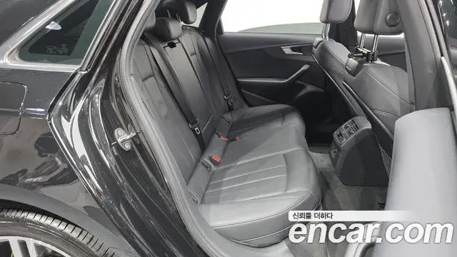 Audi A4 2019 — ფოტო 20/20