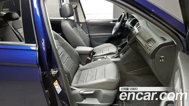 Volkswagen Tiguan Allspace 2022 — Şəkil 15/20
