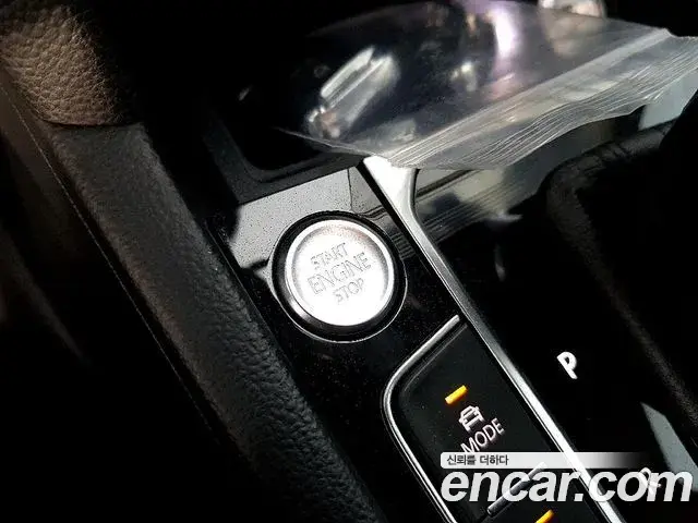 Volkswagen Passat GT 2018 — Şəkil 18/20