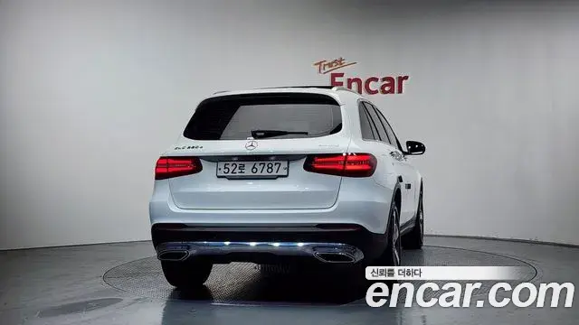 Mercedes-Benz GLC-Class 2018 — Фото 4/20
